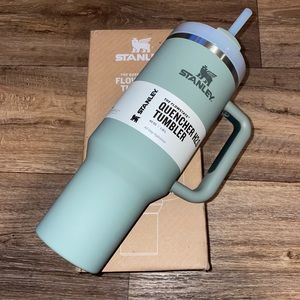 NEW Stanley 40 oz Tumbler BayLeaf